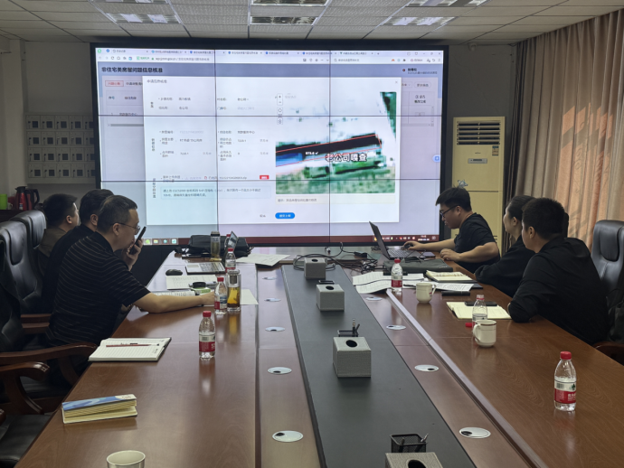 兴安盟自然资源局指导组赴科右中旗推进农村乱占耕地建房(非住宅类)整治工作